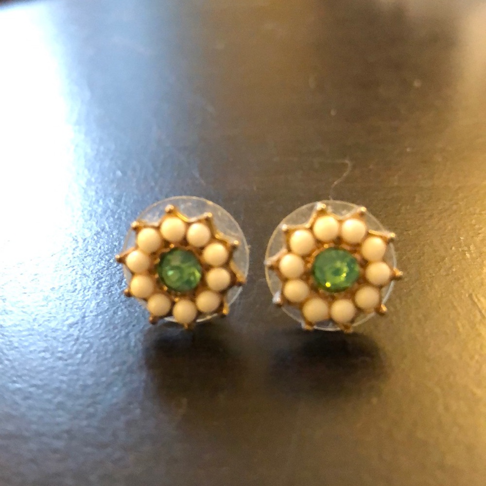 Green and white flower stud earrings